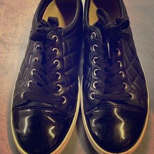 Ecco brand quilted black leather sneakers